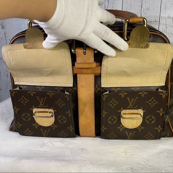 โSOLDโ LOUIS VUITTON manhattan in monogram - Picture 11 of 17